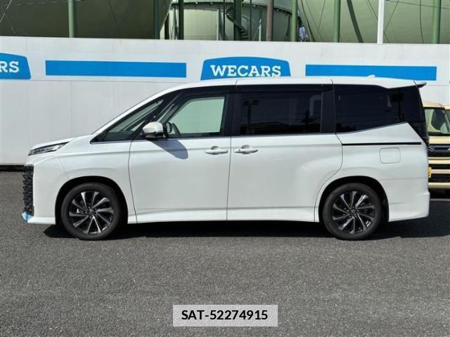 Toyota VOXY 2025-11 7821730-1