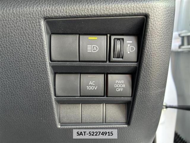 Toyota VOXY 2025-11 7821730-14