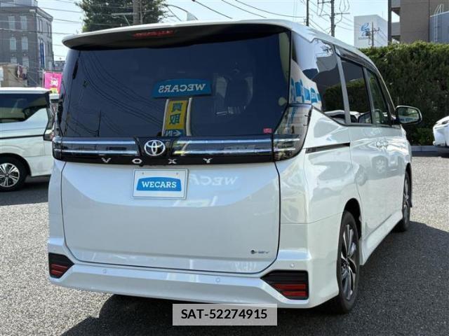 Toyota VOXY 2025-11 7821730-2