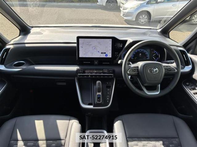 Toyota VOXY 2025-11 7821730-3