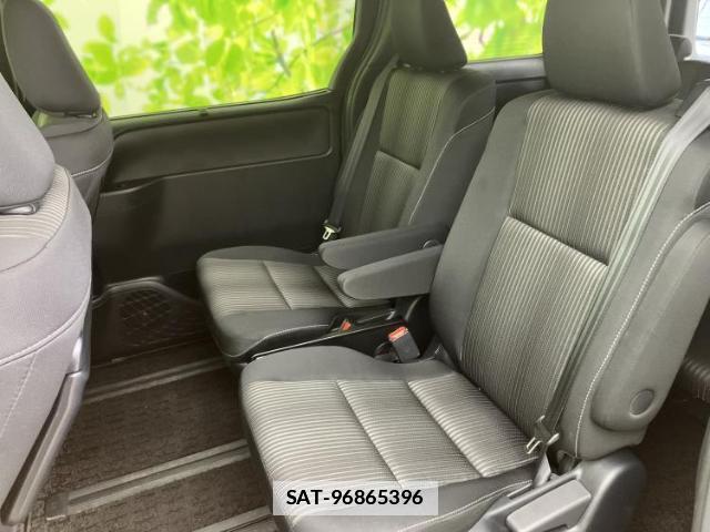 Toyota VOXY 2020-03 7821849-7