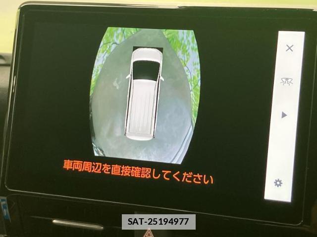 Toyota VOXY 2025-04 7821874-13