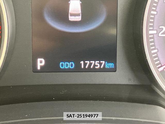 Toyota VOXY 2025-04 7821874-14