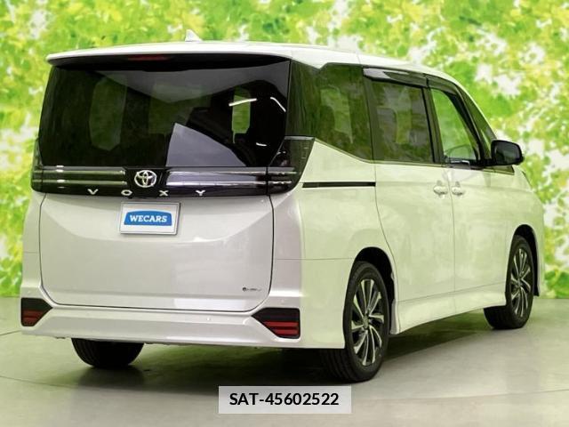 Toyota VOXY 2026-01 7821912-2