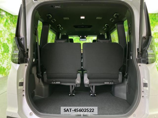 Toyota VOXY 2026-01 7821912-7