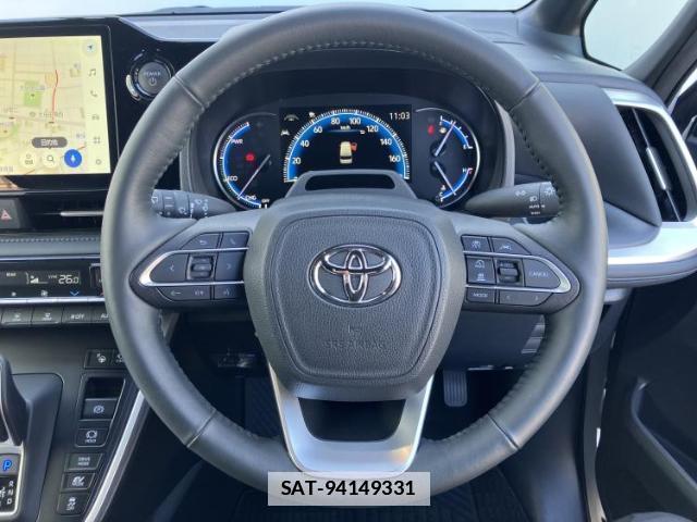 Toyota VOXY 2025-03 7821969-13