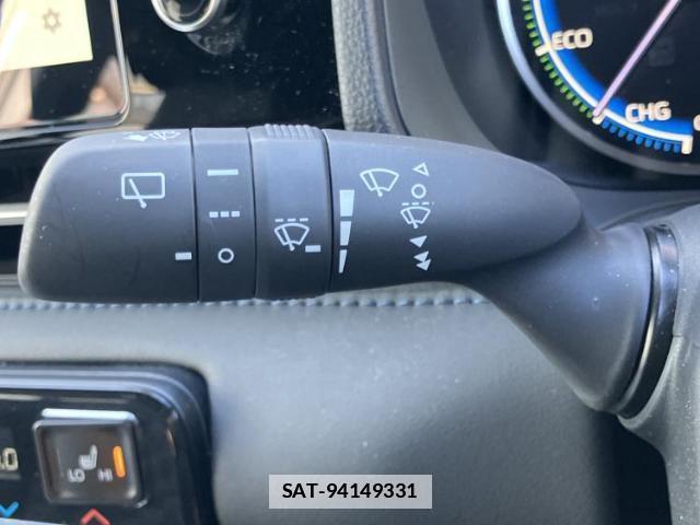 Toyota VOXY 2025-03 7821969-15