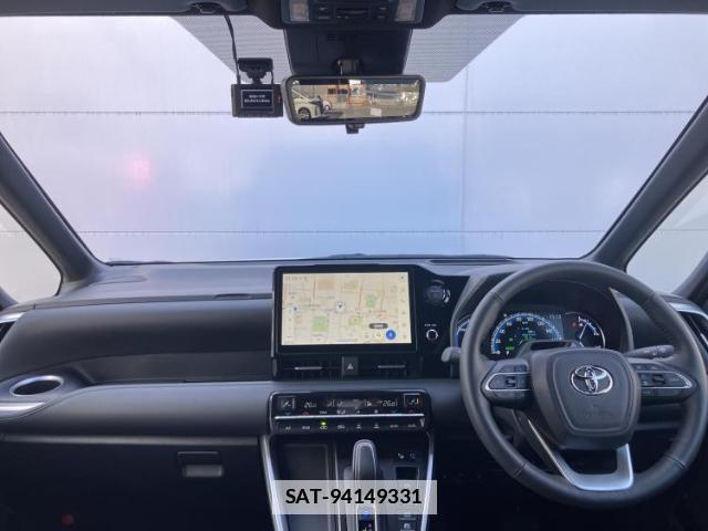 Toyota VOXY 2025-03 7821969-3
