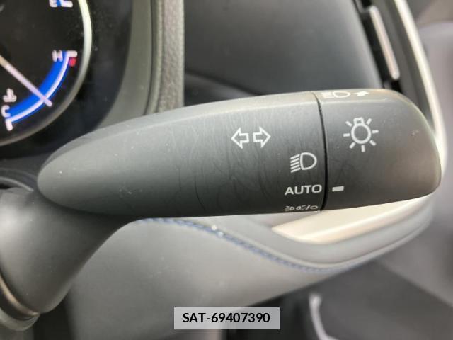 Toyota VOXY 2024-07 7822072-14