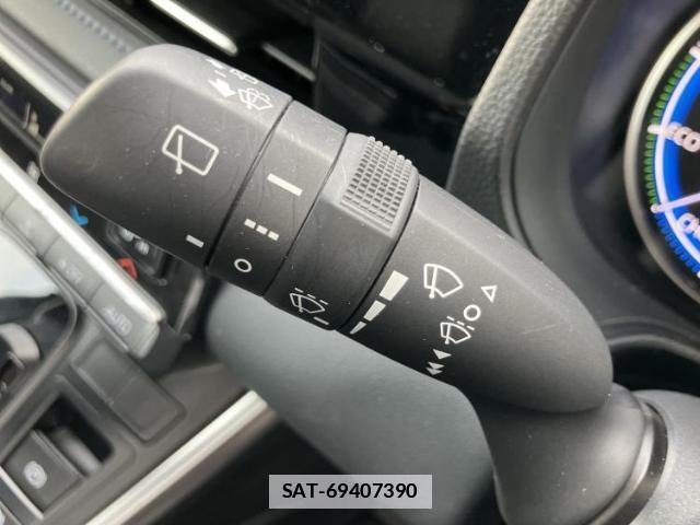 Toyota VOXY 2024-07 7822072-15