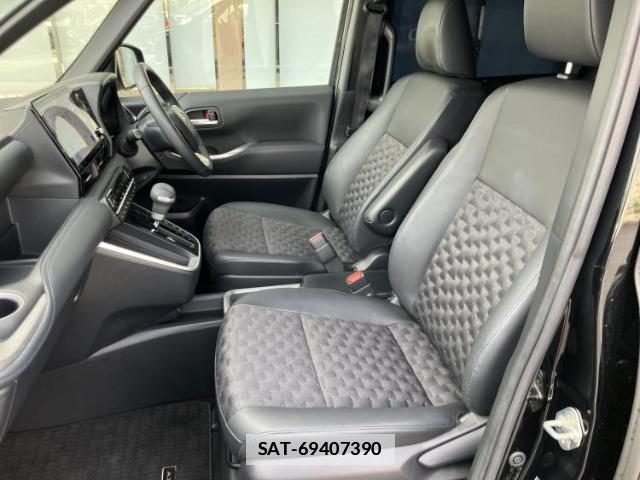 Toyota VOXY 2024-07 7822072-6