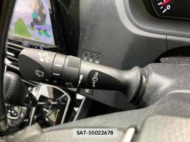Toyota VOXY 2020-07 7822357-16