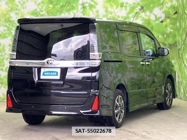 Toyota VOXY 2020-07 7822357-2