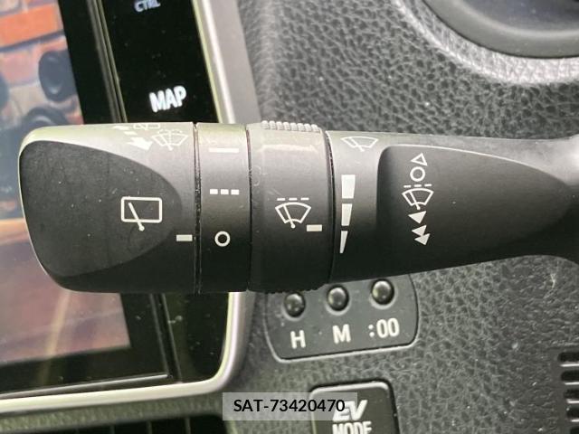 Toyota VOXY 2020-03 7822403-15