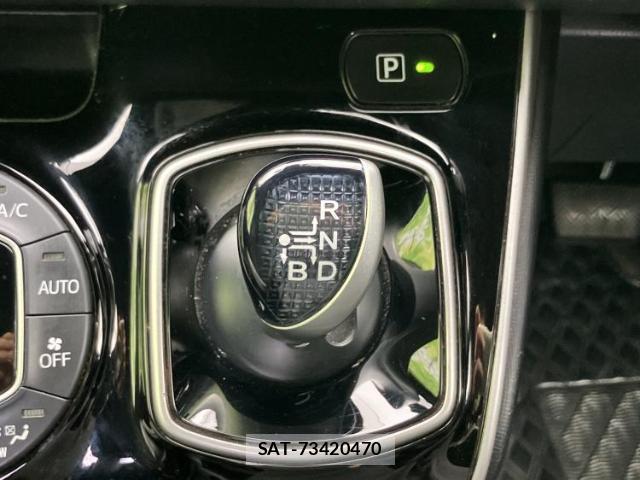 Toyota VOXY 2020-03 7822403-16