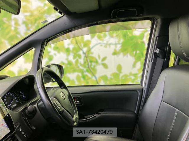 Toyota VOXY 2020-03 7822403-6