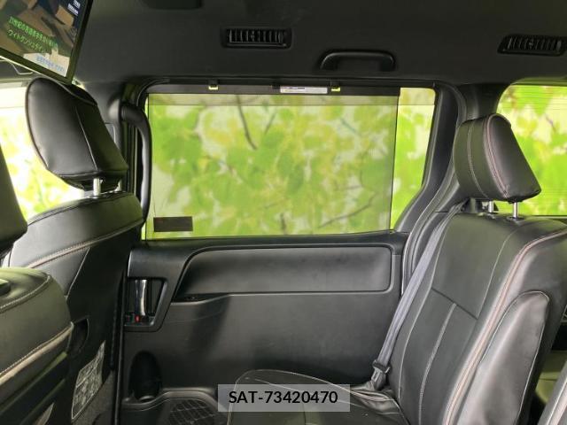 Toyota VOXY 2020-03 7822403-7