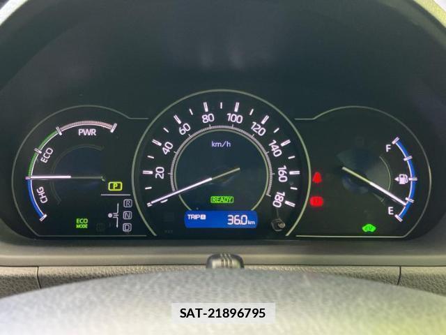 Toyota VOXY 2017-08 7822406-13