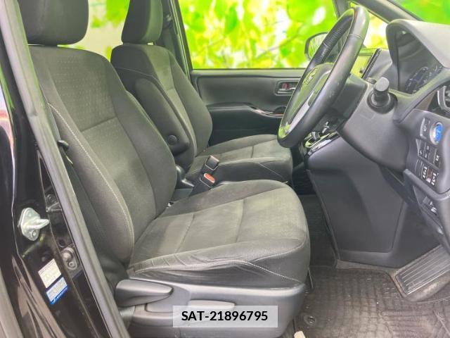 Toyota VOXY 2017-08 7822406-3