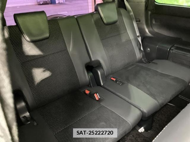 Toyota VOXY 2021-03 7822546-5
