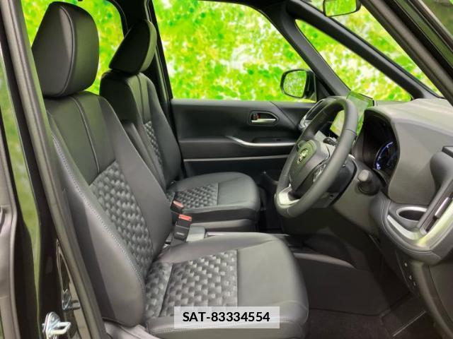 Toyota VOXY 2026-04 7822586-3