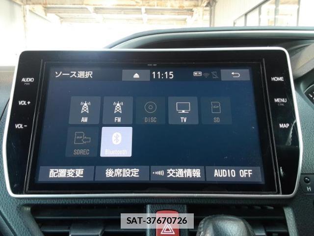 Toyota VOXY 2019-02 7822617-10