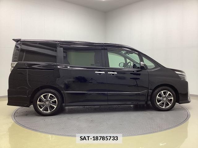 Toyota VOXY 2020-10 7822667-14