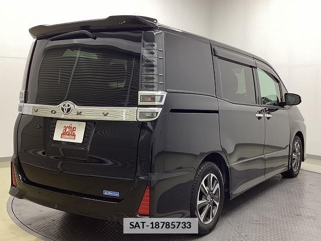 Toyota VOXY 2020-10 7822667-15