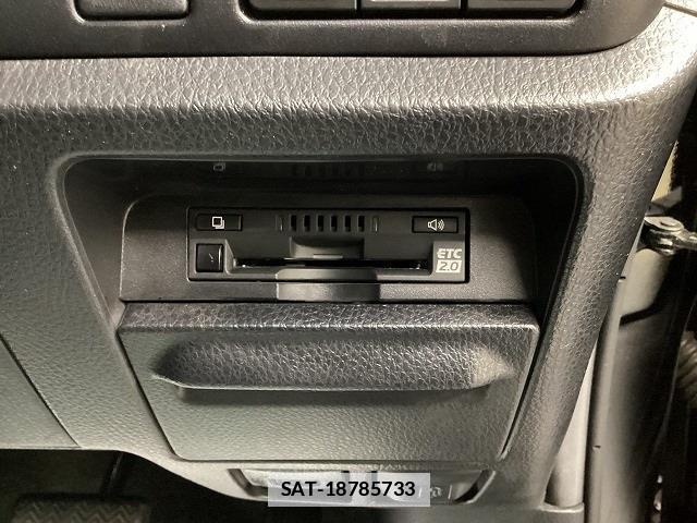 Toyota VOXY 2020-10 7822667-8