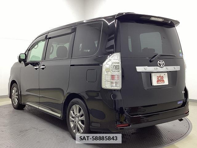 Toyota VOXY 2013-09 7822689-18