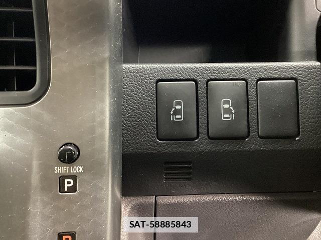 Toyota VOXY 2013-09 7822689-9