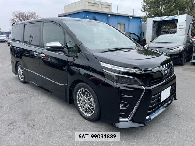 Toyota VOXY 2020-12 7823134-0