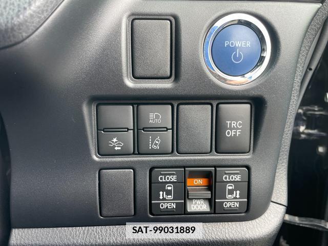 Toyota VOXY 2020-12 7823134-11