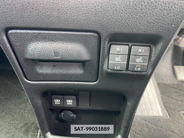 Toyota VOXY 2020-12 7823134-13