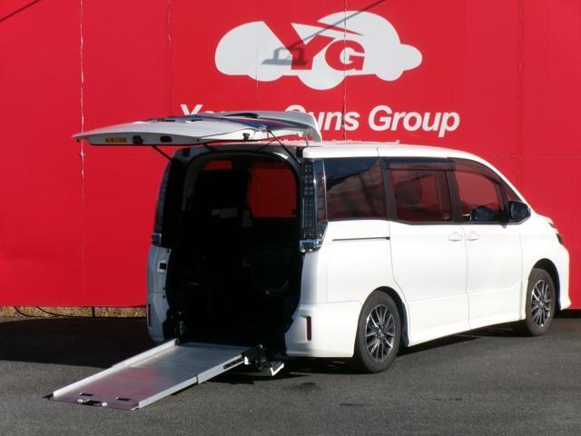 Toyota VOXY 2014-05 7823306-0