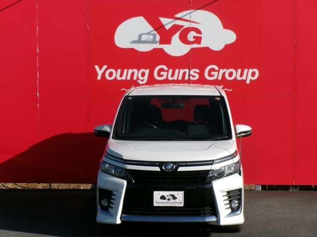 Toyota VOXY 2014-05 7823306-1