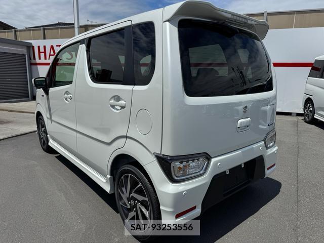 Suzuki WAGON R 2026-05 7816798-14