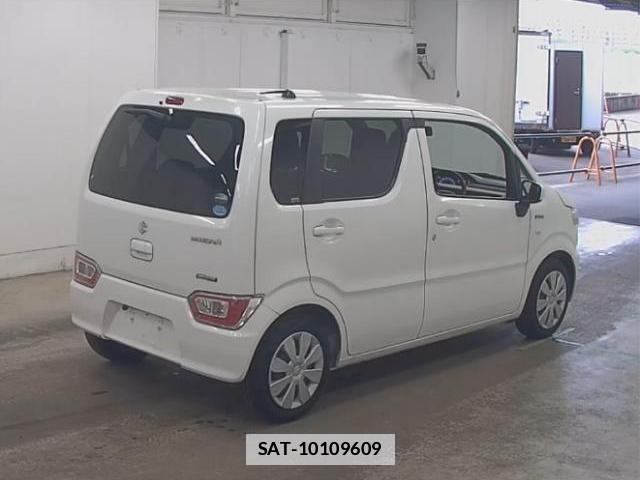 Suzuki WAGON R 2019-05 7817322-4