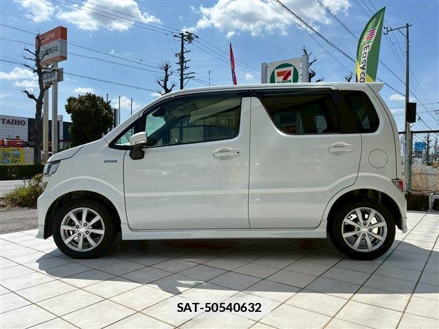 Suzuki WAGON R 2018-09 7817458-3