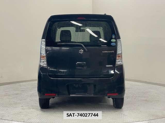 Suzuki WAGON R 2015-04 7818322-16