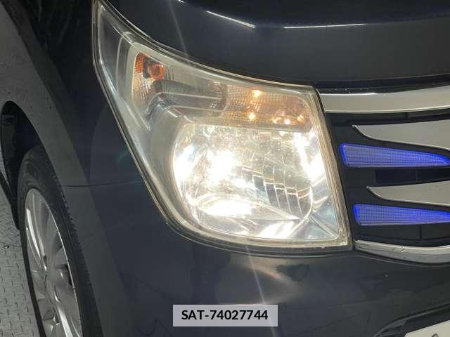 Suzuki WAGON R 2015-04 7818322-18