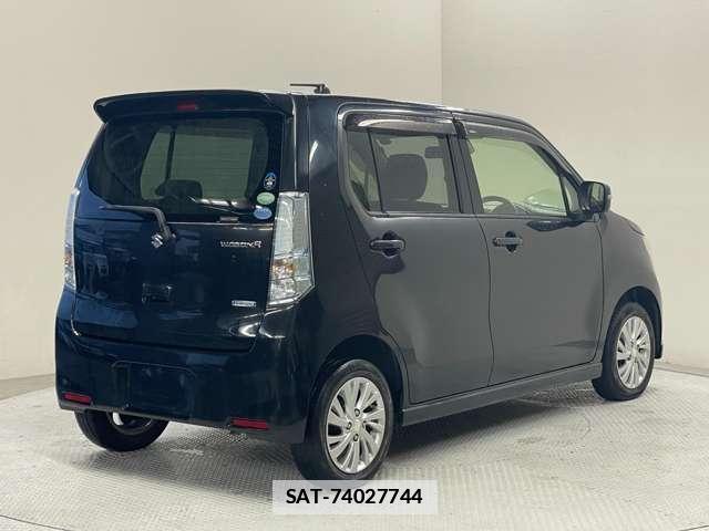 Suzuki WAGON R 2015-04 7818322-9