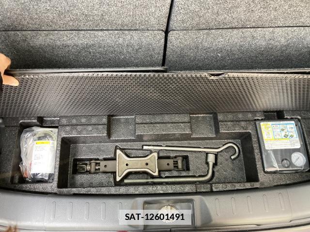 Suzuki WAGON R 2012-12 7820092-9