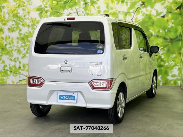 Suzuki WAGON R 2019-04 7821676-2