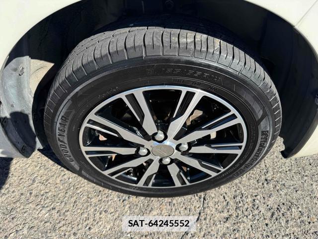 Daihatsu WAKE 2018-01 7813330-8