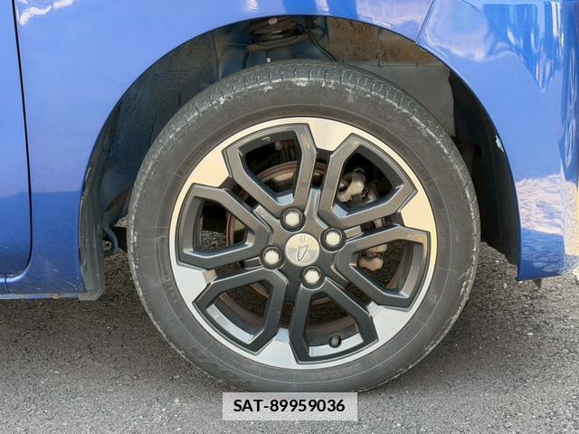 Daihatsu WAKE 2015-10 7815461-5