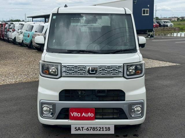 Daihatsu WAKE 2015-03 7815517-11