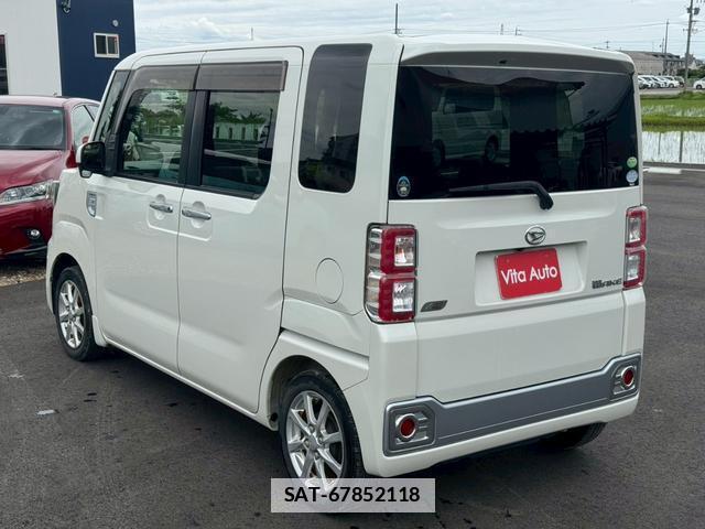 Daihatsu WAKE 2015-03 7815517-4