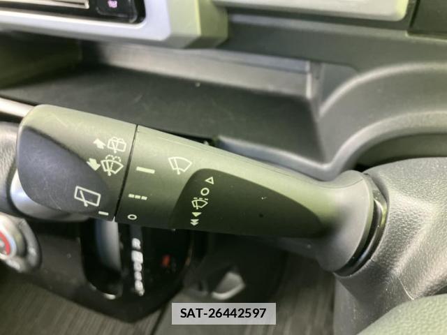 Daihatsu WAKE 2018-04 7816334-16