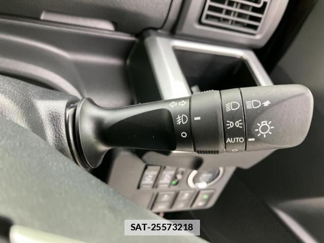 Daihatsu WAKE 2018-07 7821113-16